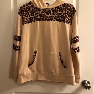 Pocket Leopard Hoodie